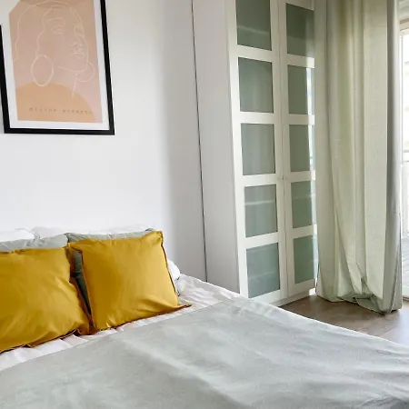 San 16th Floor Apartman